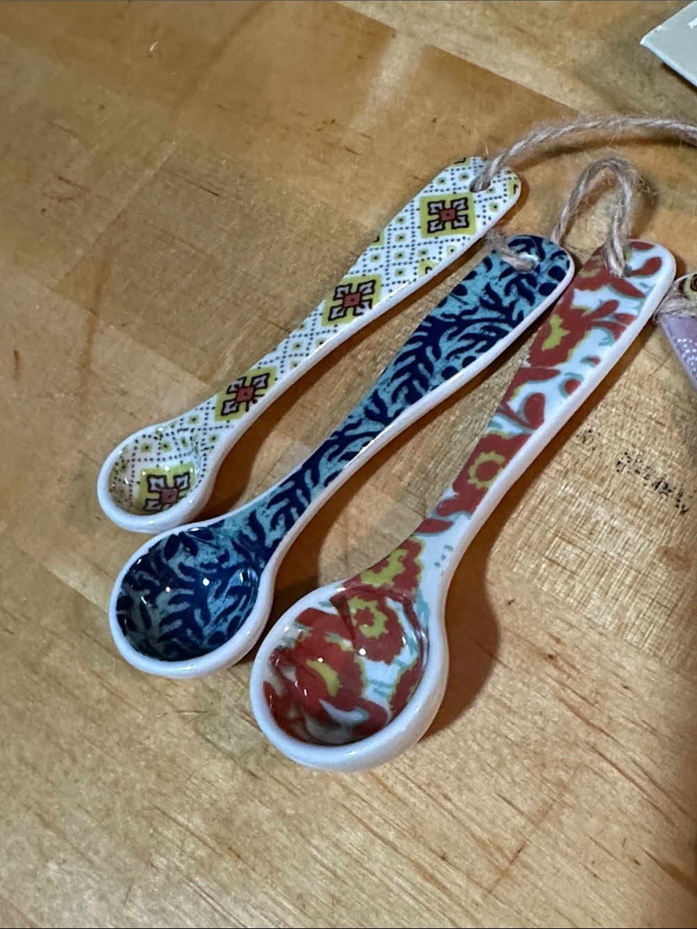Anthropologie Multicolor Patterned Ceramic Measuring Spoon Set - Picture 5 of 5